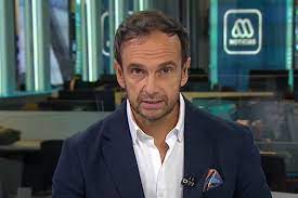 El fin de semana rodrigo sepúlveda condujo meganoticias central con un fuerte dolor de panza el periodista sacaba pecho, porque en 18 años nunca había pedido licencia en la pega, por eso ahora. Rodrigo Sepulveda Se Tomo Un Minuto En Tv Y Lanzo Descargo
