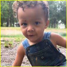 Anne Hathaway Gives Birth to Baby Boy Jonathan!: Photo 3625190