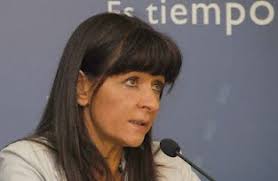 ARCHIVOS DEL SUR: Una feria del libro para la soberanía cultural por Silvia  Robles