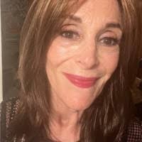 Caryn Mitchell's Instagram, Twitter & Facebook