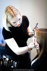 All successful careers begin with a solid professional education. Professional Beauty School Schonheit Schaffen Kannst Du Lernen