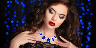 4 tendencias de maquillaje de noche y fiesta que te harán brillar