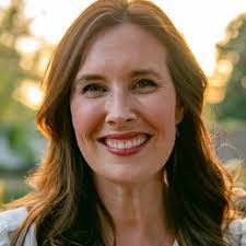 Pam Mccune's Instagram, Twitter & Facebook