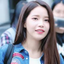 Solar stan product merch for moomoo fandom. K Pop 1588694 Icon Mamamoo And Solar On Favim Com