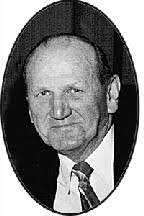 Leonard Bukowski's Instagram, Twitter & Facebook