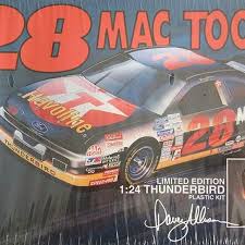 Ce qu'en dit le musee. Monogram Archive Seite 3 Von 4 Fishwish Racing Nascar Model Kits