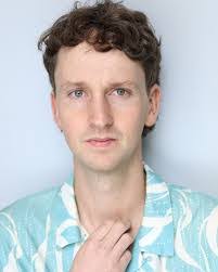 Benjamin Sheen's Instagram, Twitter & Facebook