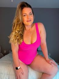 Curves and Chaos - Session Girls