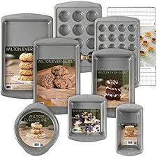 Pin By Karen Milligan On Things To Buy In 2020 Bakeware Set Square Cake Pans Wilton Bakeware Set