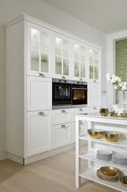 Traditional with a modern twist! Nolte Windsor Lack In Arctic White Kitchen Layout Kitchen Design Kitchen Remodel