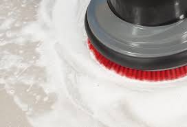 Bei der pflege des eigenen grundstücks und des angrenzenden straßenabschnitts erleichtern moderne reinigungsgeräte wie hochdruckreiniger, kehrmaschinen und sauger die arbeit deutlich. Reinigung Pflege Nur Wischen Genugt Nicht Wesuweer Fliesen Studio