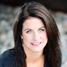 Debbie Briggs's Instagram, Twitter & Facebook