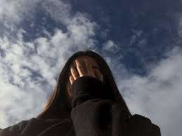 I will not accept face claims, just to not get confused between the original character and the face claim~. Profile Picture Aesthetic Girl No Face Shadow Novocom Top