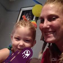 Chickens with clipped beaks, why does it happen?