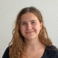 400+ profilů „Trayer“