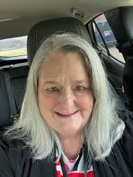 Walking into a room full of executives isn't intimidating when you know you  belong there. 💃 Today is my first executive meeting with the regional CEO  of our hospital. I'll be sitting