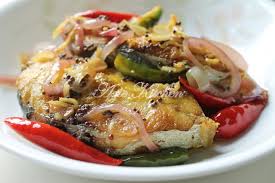 Apa ye menu makan tengah hari ini. Ikan Tenggiri Masak Cuka Azie Kitchen