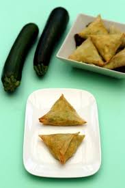 Samoussas A La Courgette Et Feta Amandine Cooking Recette Recettes De Cuisine Recette Samoussa