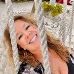 Donna Surrette's Instagram, Twitter & Facebook