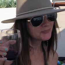 Good for chopping meat Come with stainless steel blade Comes with Sausage  Stuffer Attachment Electric Meat Grinder 220-240 Volts (Not for use in USA  or Canada)