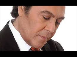 He also starred in many films and theatre plays. Anepanaliptos Tolis Voskopoulos Shazam