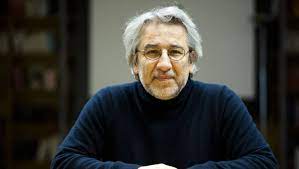 Can dündar kim, nereli, kaç yaşında, evli mi, çocukları var mı, nerede yaşıyor, ne yaptı, şiirleri, kitapları, sözleri, yazıları, hangi gazete ve televizyonlarda çalıştı, ne ile yargılanıyor, serbest mi, twitter. Can Dundar Kimdir Kac Yasinda