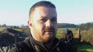 O aeroporto que ajuda jovem com autismo a 'controlar as emoções'