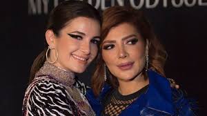 Watch Asala S Daughter Cry During Her Mom S First Concert After Getting Divorce Concert Singer Divorce