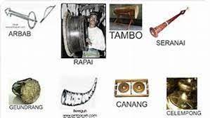 Geundrang merupakan alat musik tradisional dari aceh yang lebih sering dijumpai di wilayah aceh besar, aceh utara, dan pidie. Yuk Kenali 10 Nama Alat Musik Tradisonal Aceh Serba Serbi Djawanews Com