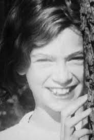 Liken i paret wests trädgård sände chockvågor genom samhället