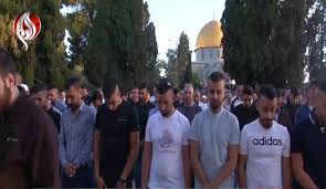 هو عيد اسلامي يكون موعده في اليوم الأول من شهر شوال، حيث يفطر فيه أول أيام عيد الفطر المبارك 2021، كم باقي للعيد، عيد رمضان 2021، يوم عيد الفطر 2021، كم باقي. Ri Egkpm5qgnem