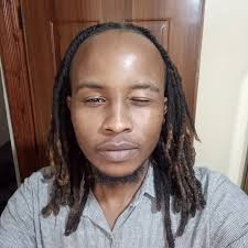 Heyy you... 🤩 ... Everyday is a chance to go heavy.. remember that 🎤 ...  #felainversace #drip #locd