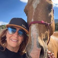 I don't live in Ogden anymore but I just have to post here and get an  opinion 😂😂 So my neighbor occasionally walks his dog when I'm outside. A  lot more recently