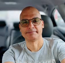 Entérate de lo que hace la Fundación Efraín Vidal Maldonado en una  entrevista que le hago al gran músico Manny Trinidad. En mi página en  facebook...... culebromendoza/facebook.com