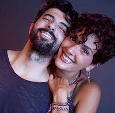 Bergüzar gökçe korel ( estambul, turquía; Berguzar Korel Facebook