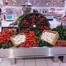 Passion Chef De Rayon Photos Prises Avant L Arrivee Des Clients Groceries Grandedistribution Jebosseengrandedistribution Groc Vegetables Food Tomato
