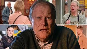 Maxine Rutherford's Instagram, Twitter & Facebook