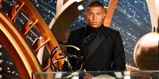 Oči mi sijaju, imali smo naše veče. Mbape Https File1 Closermag Fr Var Closermag Storage Images 1 3 0 4 1 13041754 Kylian Mbappe Champion Monde 1998 Accuse Avoir Pris Melon Jpg Alias Exact540x405 L Size X100 Format Jpeg
