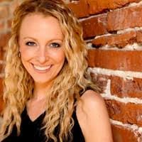 Lauren Mccomas's Instagram, Twitter & Facebook