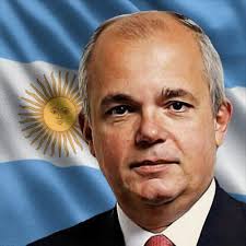 Ornella Vieta Gizzi (@ornellavgc)