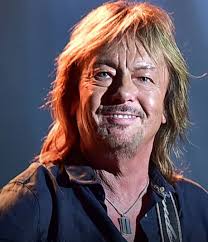 Good evening dear fans ! 🌠