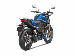 Honda has modeled the design of the front cowling and headlight on a medieval knight's helmet. Honda Hornet 2 0 Price Is Rs 1 26 Lakhs Enters 180cc Segment
