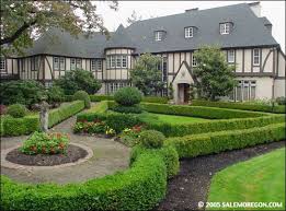 Mahonia Hall Salem Oregon Mansions Boxwood Garden Oregon Garden
