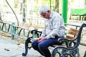 شلاق قراردادهای موقت بر تن درمان کارگران و بازنشستگان/ چرا صورت مسئله را پاک می‌کنند؟!