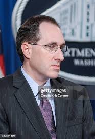 12 Photos & High Res Pictures