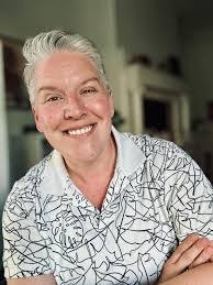 Lynn Maxfield's Instagram, Twitter & Facebook