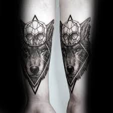 Small details that make the whole picture even more exciting and interesting. Geometric Wolf Tattoo In Chest Novocom Top