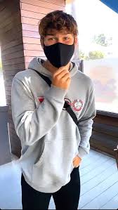 Noah Beck Laura Martinez Pinterest In 2020 Look At This Dude Future Boyfriend Cute Boys