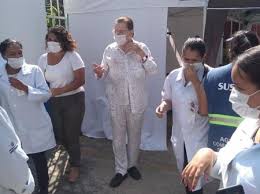 Silvio santos, pseudônimo de senor abravanel (nasceu dia 12 de dezembro de 1930, rio de janeiro, brasil), descendente de turcos e gregos; Xfrouwhk8nn4km