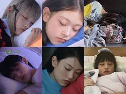 NJZ bunnies Haerin ssi 🤍🥰 Let's sleep 😴😘🥰